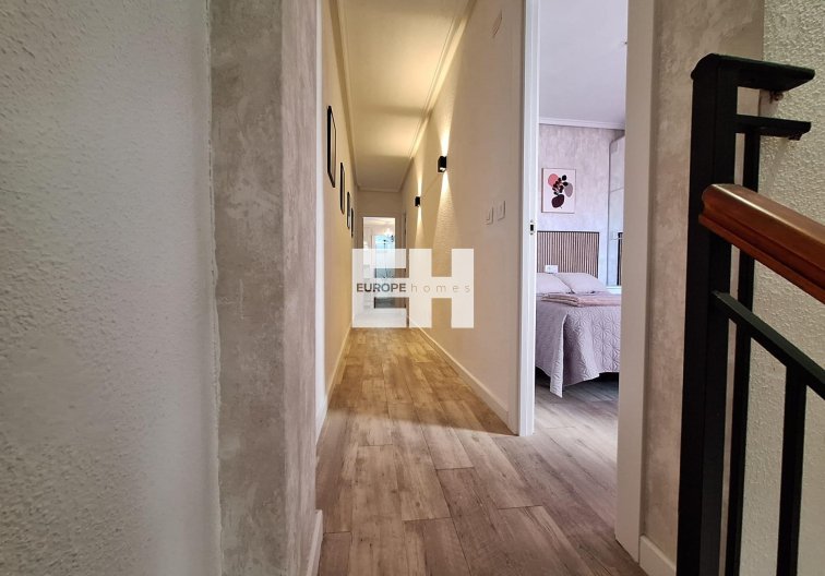 Resale - Apartment - Torrevieja - Centro