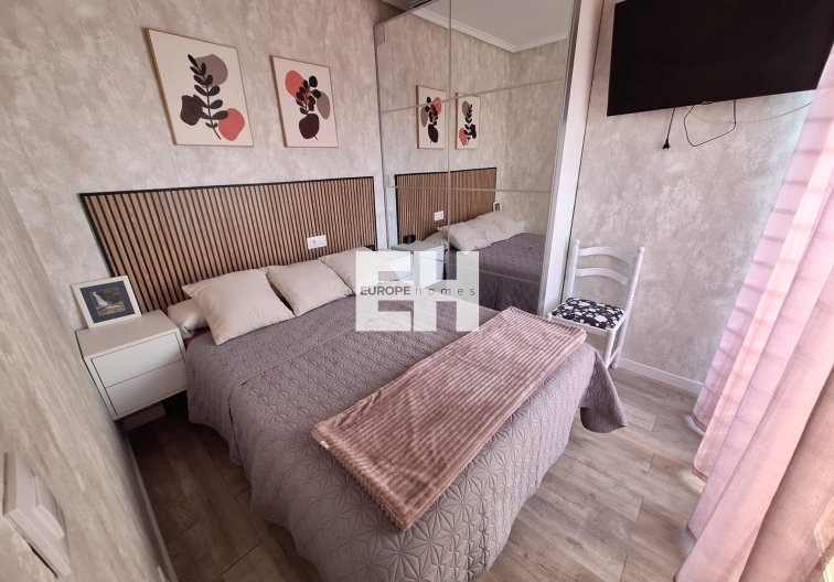 Resale - Apartment - Torrevieja - Centro