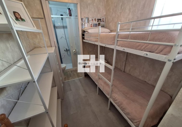 Resale - Apartment - Torrevieja - Centro