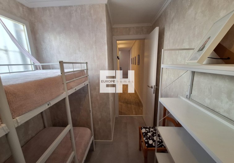 Resale - Apartment - Torrevieja - Centro