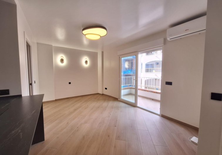 Wiederverkauf - Wohnung - Torrevieja - Playa de los Locos