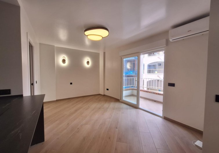 Wiederverkauf - Wohnung - Torrevieja - Playa de los Locos