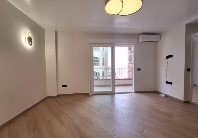Wiederverkauf - Wohnung - Torrevieja - Playa de los Locos