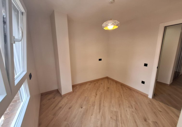 Wiederverkauf - Wohnung - Torrevieja - Playa de los Locos