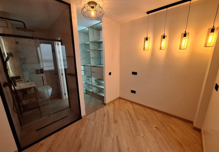 Wiederverkauf - Wohnung - Torrevieja - Playa de los Locos