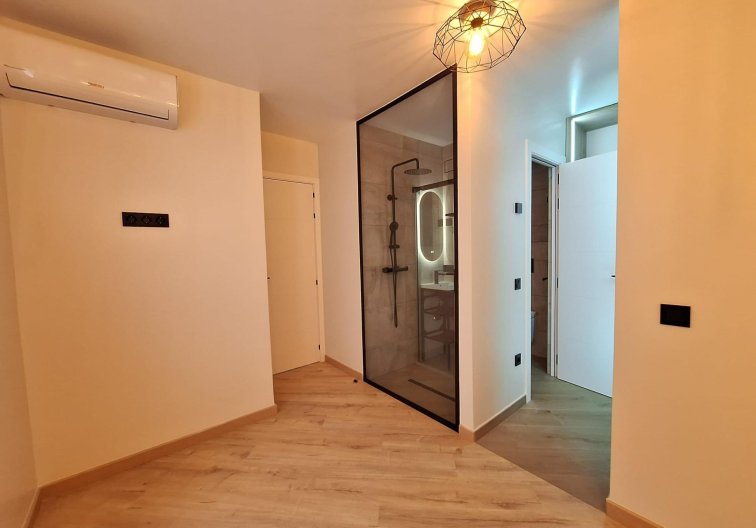 Wiederverkauf - Wohnung - Torrevieja - Playa de los Locos
