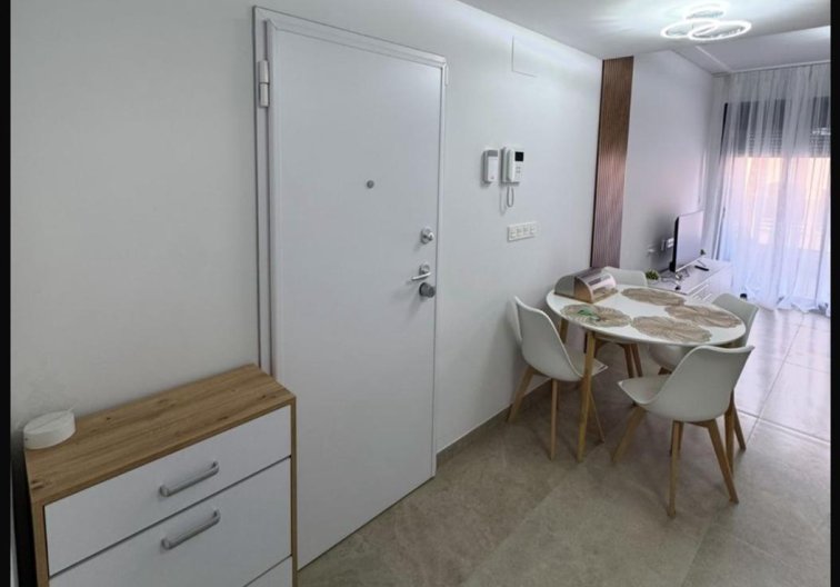 Wiederverkauf - Wohnung - Torrevieja - Playa del Cura