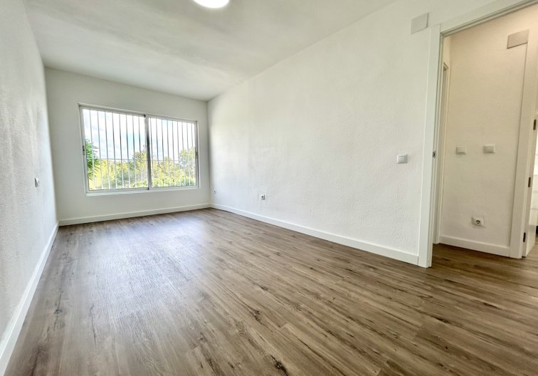 Segunda mano - Apartamento  - Villamartin - Costa Blanca