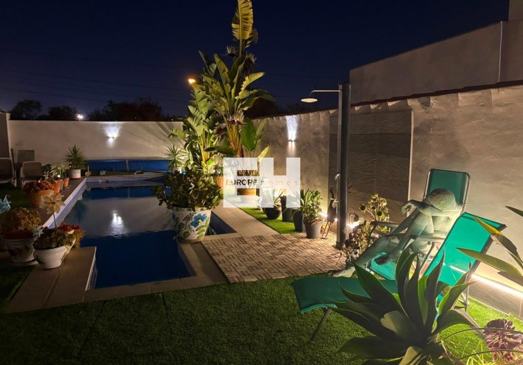 Revente - villa - Torrevieja - La Siesta - El Salado - Torreta