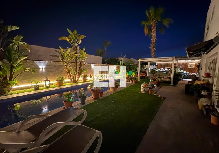 Revente - villa - Torrevieja - La Siesta - El Salado - Torreta