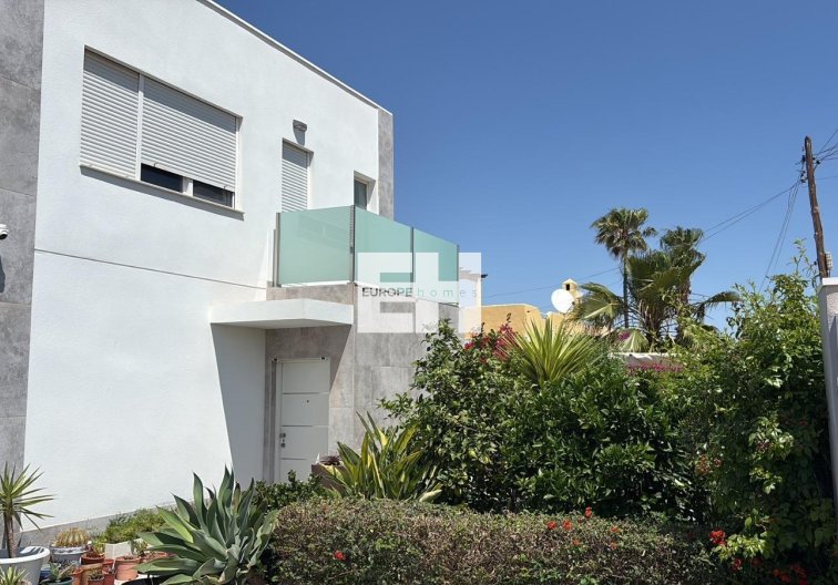 Revente - villa - Torrevieja - La Siesta - El Salado - Torreta