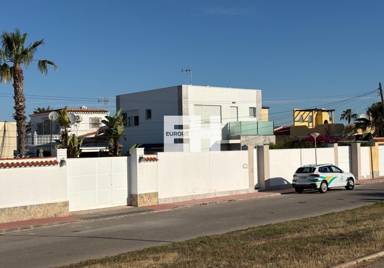 Revente - villa - Torrevieja - La Siesta - El Salado - Torreta