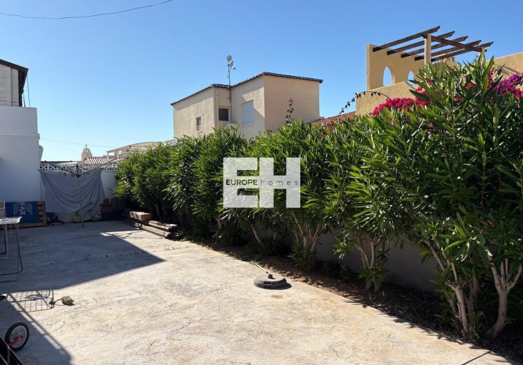 Revente - villa - Torrevieja - La Siesta - El Salado - Torreta