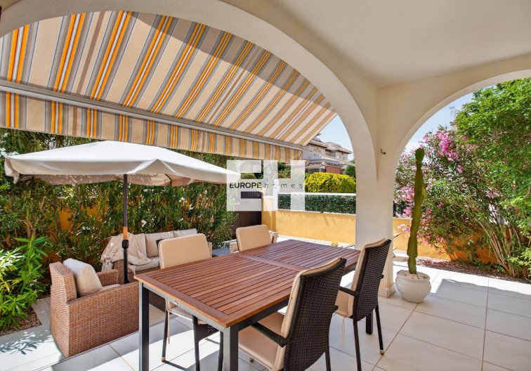 Revente - villa - Orihuela Costa - Costa Blanca