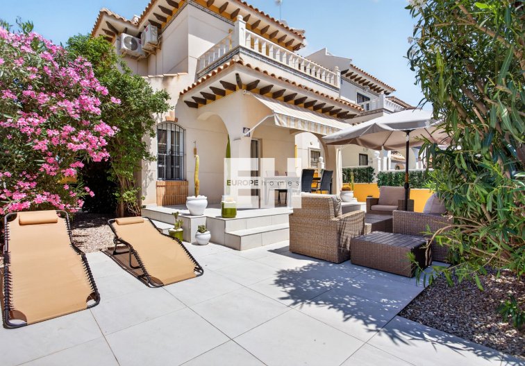 Revente - villa - Orihuela Costa - Costa Blanca