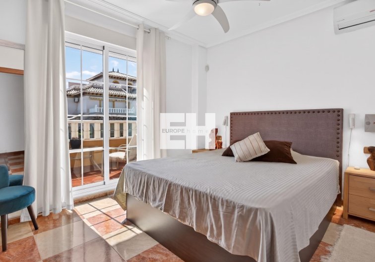 Revente - villa - Orihuela Costa - Costa Blanca