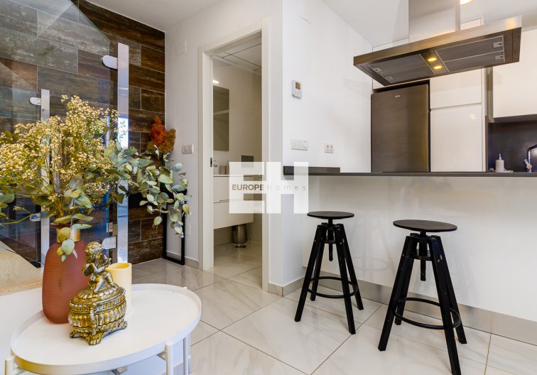 Herverkoop - town house - Villamartin - Costa Blanca