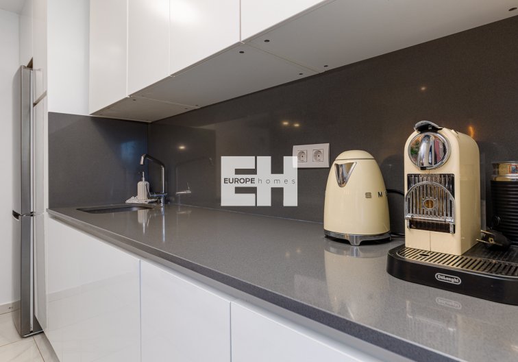 Herverkoop - town house - Villamartin - Costa Blanca