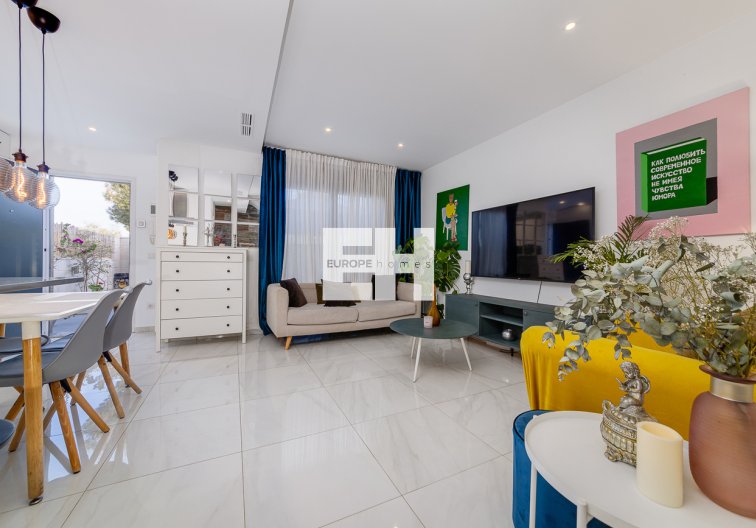 Herverkoop - town house - Villamartin - Costa Blanca