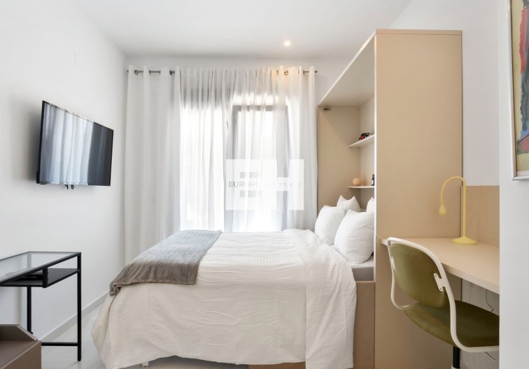 Herverkoop - town house - Villamartin - Costa Blanca
