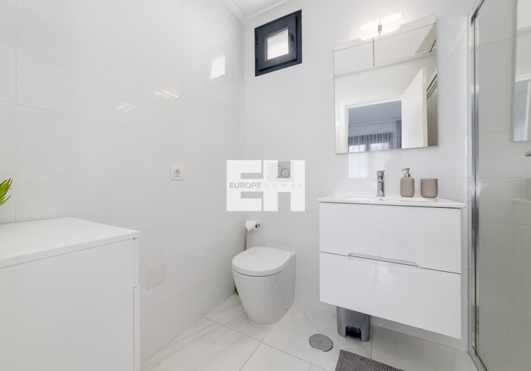Herverkoop - town house - Villamartin - Costa Blanca