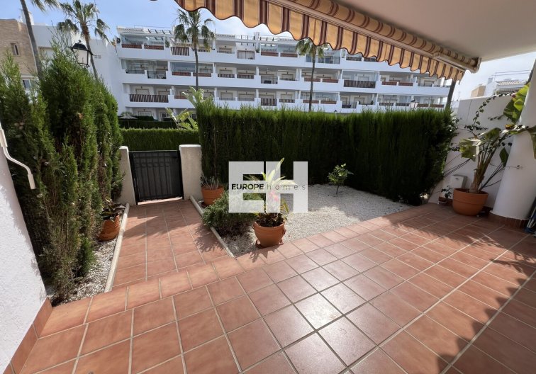 Segunda mano - Apartamento  - Orihuela Costa - Villamartín