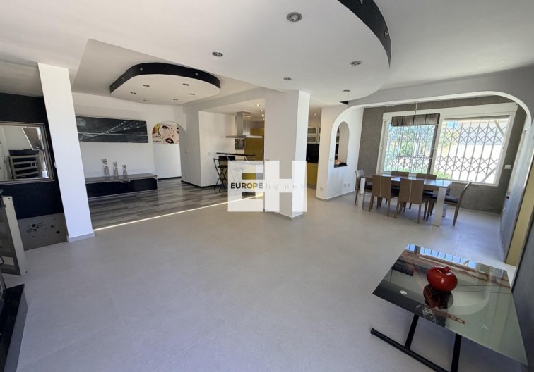 Revente - villa - Torrevieja - Costa Blanca
