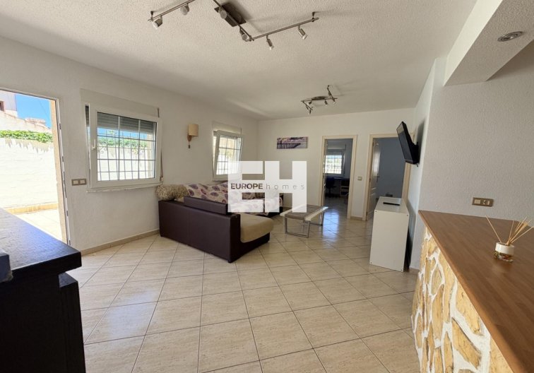 Revente - villa - Torrevieja - Costa Blanca