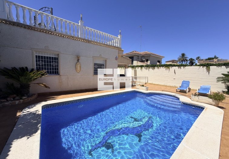 Revente - villa - Torrevieja - Costa Blanca