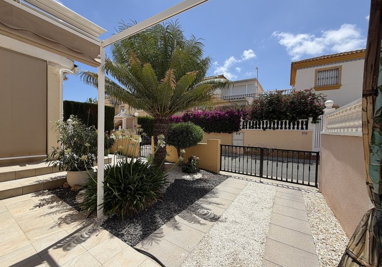 Resale - Apartment - Orihuela Costa - Costa Blanca