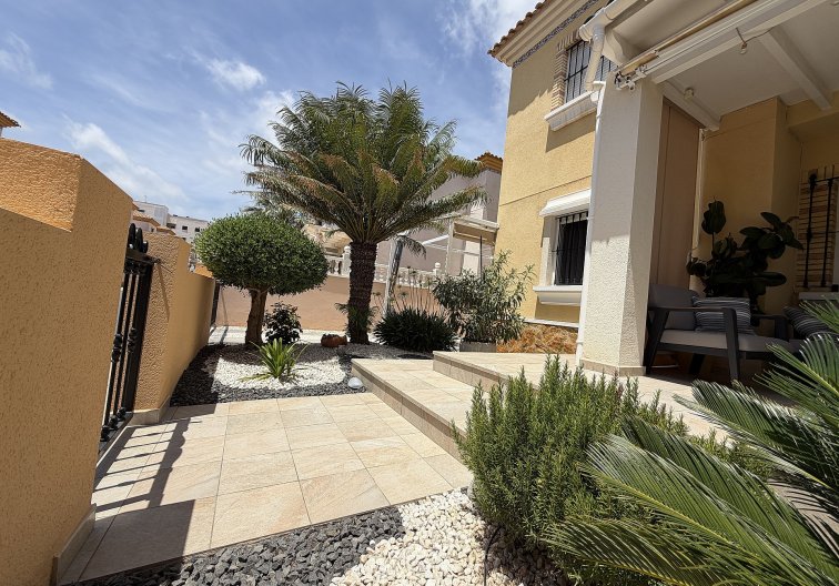 Resale - Apartment - Orihuela Costa - Costa Blanca
