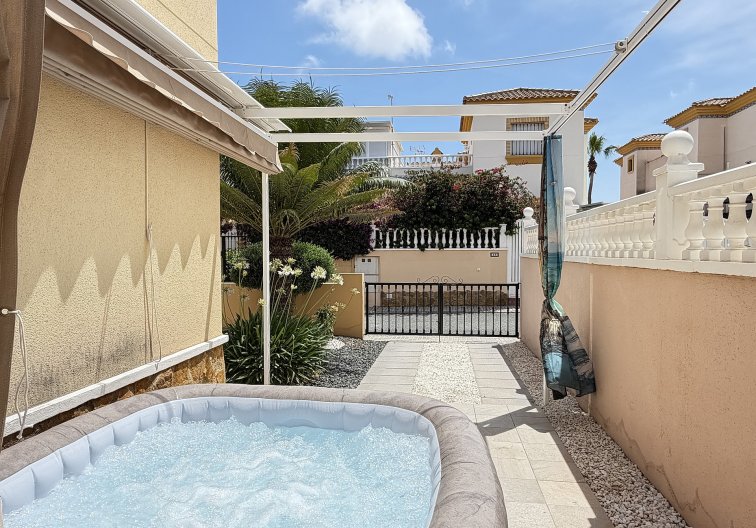 Resale - Apartment - Orihuela Costa - Costa Blanca