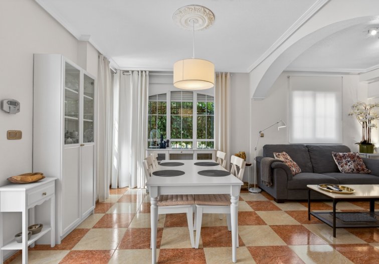 Segunda mano - villa - Orihuela Costa - Costa Blanca