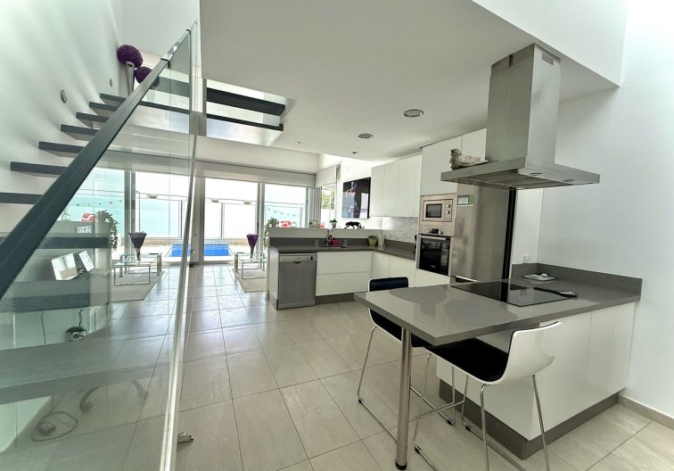 Resale - villa - Dolores - Costa Blanca