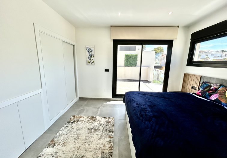Revente - villa - Villamartin - Costa Blanca
