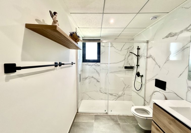 Revente - villa - Villamartin - Costa Blanca