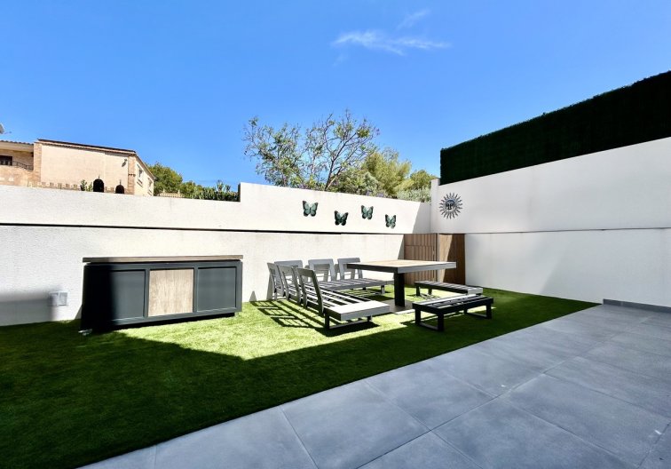 Revente - villa - Villamartin - Costa Blanca