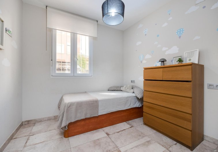 Resale - town house - Torrevieja - Centro