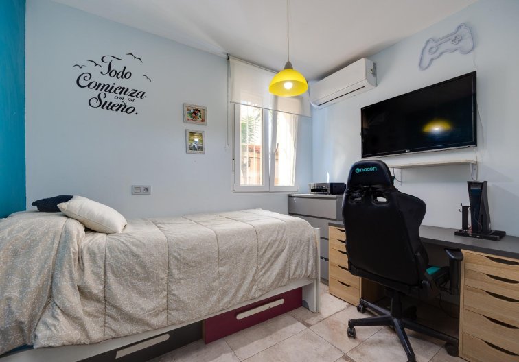 Resale - town house - Torrevieja - Centro