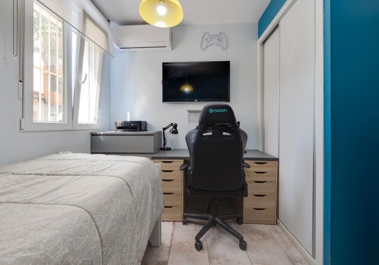 Resale - town house - Torrevieja - Centro