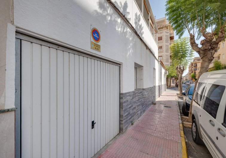 Resale - town house - Torrevieja - Centro
