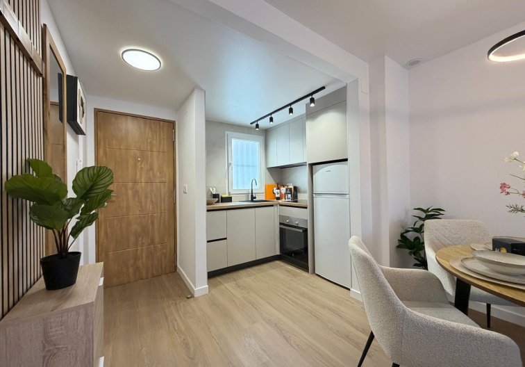 Revente - Appartement - Torrevieja - Nueva Torrevieja