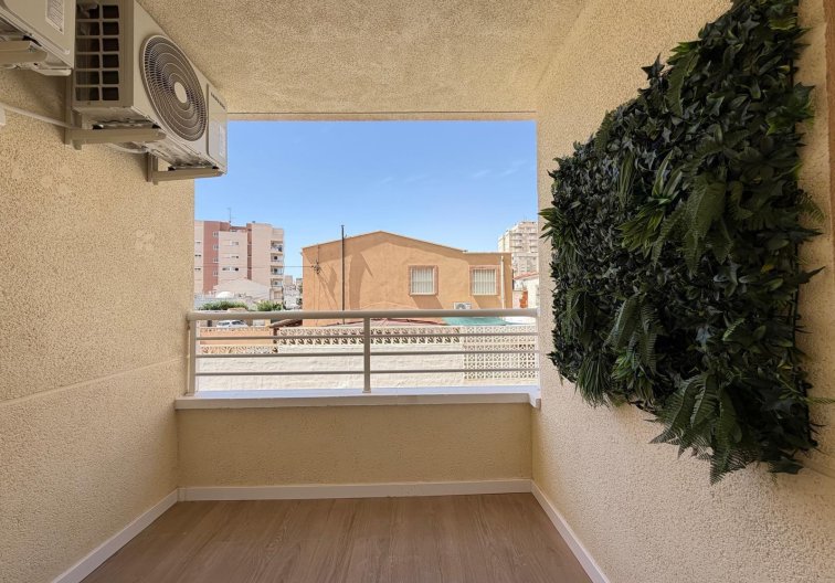 Revente - Appartement - Torrevieja - Nueva Torrevieja