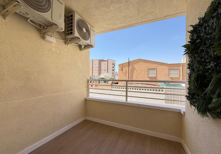 Revente - Appartement - Torrevieja - Nueva Torrevieja