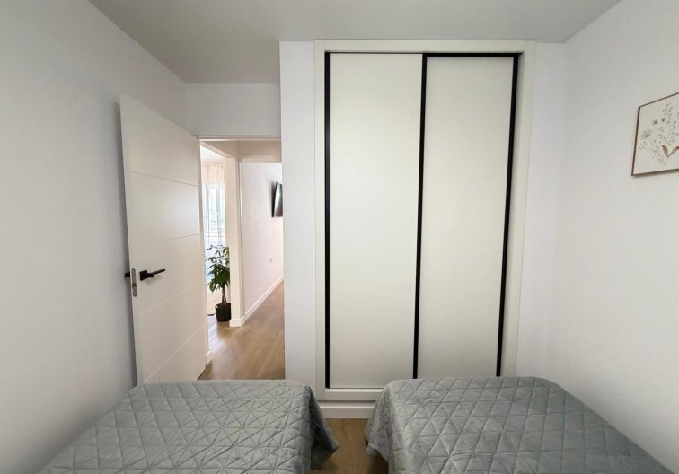 Revente - Appartement - Torrevieja - Nueva Torrevieja
