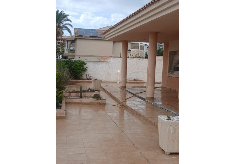Segunda mano - villa - La Manga del Mar Menor - Playa Del Galán