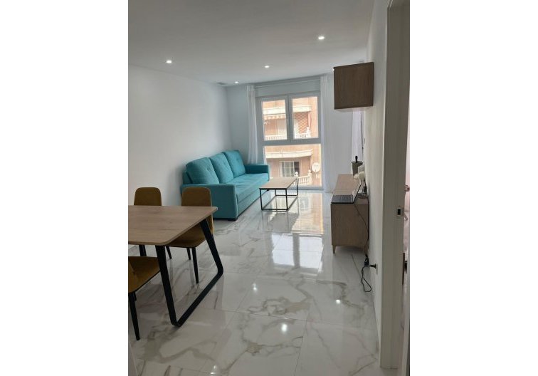 Segunda mano - Apartamento  - Torrevieja - Centro