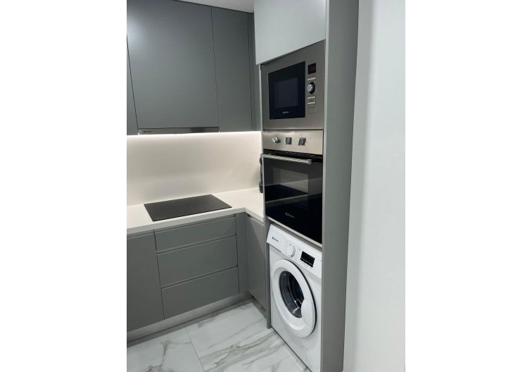 Segunda mano - Apartamento  - Torrevieja - Centro