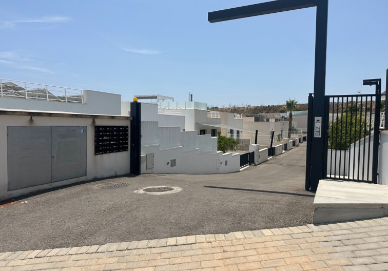 Resale - villa - San Miguel de Salinas - Inland