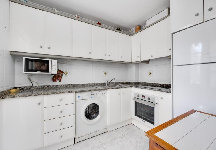 Segunda mano - Apartamento  - Torrevieja - Antonio Machado